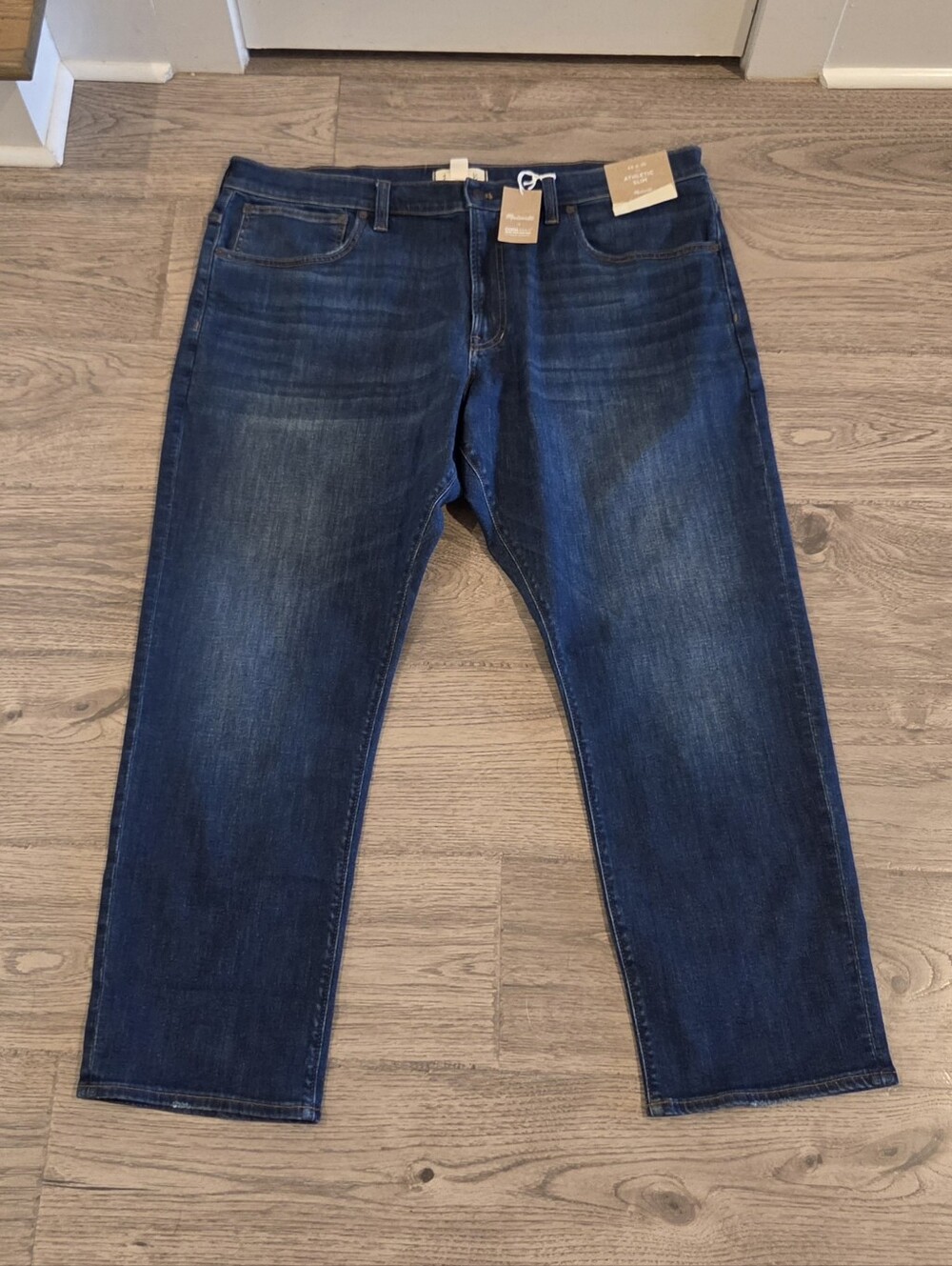 NWT Madewell Coolmax Athletic Slim-Fit Denim Jeans - Medium Wash - Size 44x30